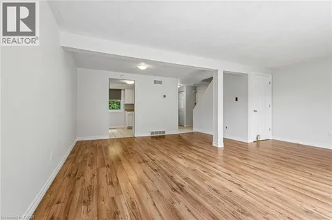 305 Sekura Street Cambridge ON N1R 7V8