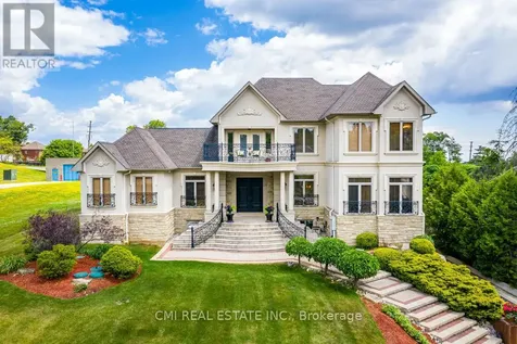 776 Woodland Acres Crescent Vaughan ON L6A 1G2
