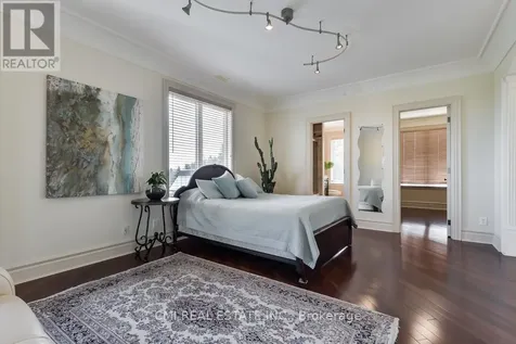 776 Woodland Acres Crescent Vaughan ON L6A 1G2