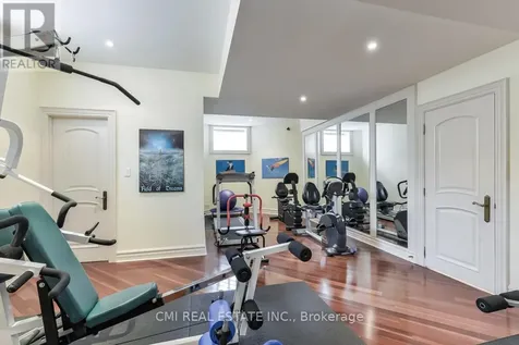 776 Woodland Acres Crescent Vaughan ON L6A 1G2