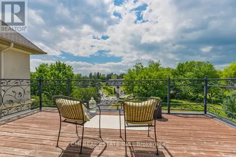 776 Woodland Acres Crescent Vaughan ON L6A 1G2