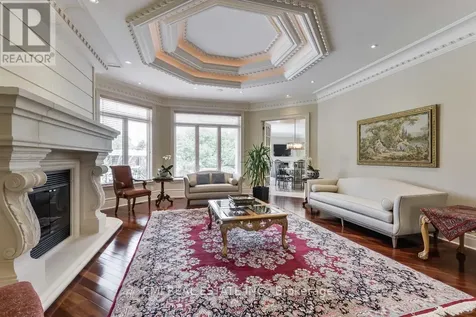 776 Woodland Acres Crescent Vaughan ON L6A 1G2