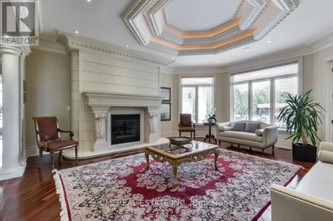 776 Woodland Acres Crescent Vaughan ON L6A 1G2