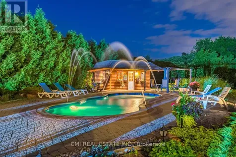 776 Woodland Acres Crescent Vaughan ON L6A 1G2