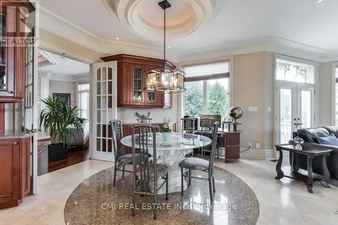 776 Woodland Acres Crescent Vaughan ON L6A 1G2