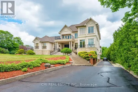776 Woodland Acres Crescent Vaughan ON L6A 1G2