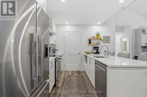 400 Rolling Meadow Crescent Ottawa ON K1W 0S1