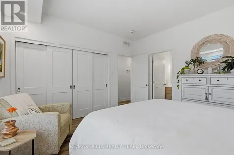 400 Rolling Meadow Crescent Ottawa ON K1W 0S1