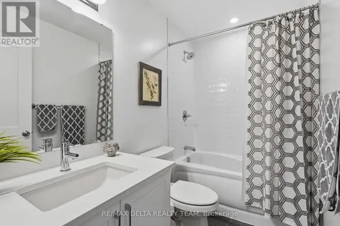 400 Rolling Meadow Crescent Ottawa ON K1W 0S1