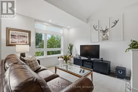 400 Rolling Meadow Crescent Ottawa ON K1W 0S1