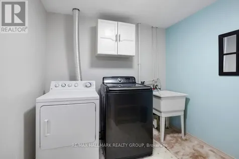 308 Lafontaine Avenue Ottawa ON K1T 3A4