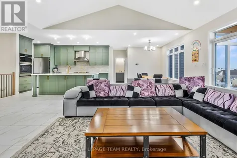 224 Trudeau Crescent Russell ON K4R 1E5
