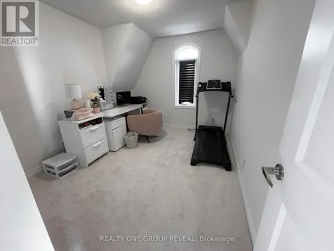 29 Icemaker Way Whitby ON L1P 0L5