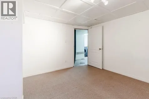 126 Mccraney Street West Oakville ON L6H 1H6