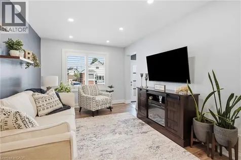 58 Tragina Avenue South Hamilton ON L8K 2Z3