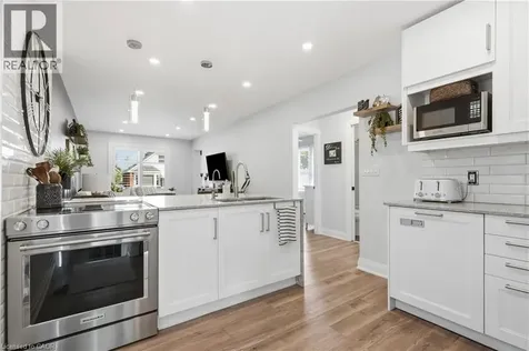 58 Tragina Avenue South Hamilton ON L8K 2Z3