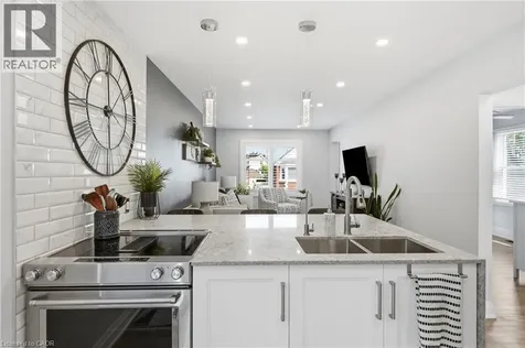 58 Tragina Avenue South Hamilton ON L8K 2Z3