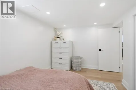 58 Tragina Avenue South Hamilton ON L8K 2Z3