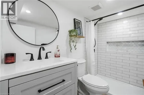 58 Tragina Avenue South Hamilton ON L8K 2Z3