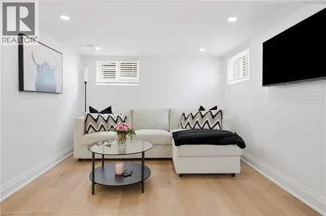 58 Tragina Avenue South Hamilton ON L8K 2Z3