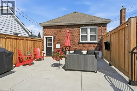 58 Tragina Avenue South Hamilton ON L8K 2Z3