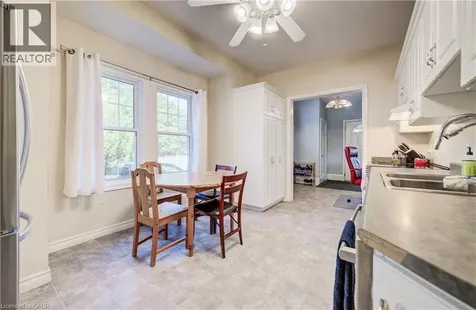 111 Pinewood Avenue Cambridge ON N3H 2M3