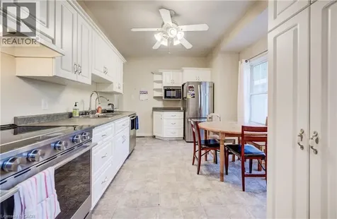 111 Pinewood Avenue Cambridge ON N3H 2M3