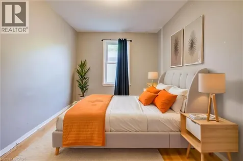 111 Pinewood Avenue Cambridge ON N3H 2M3