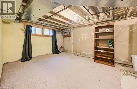 111 Pinewood Avenue Cambridge ON N3H 2M3