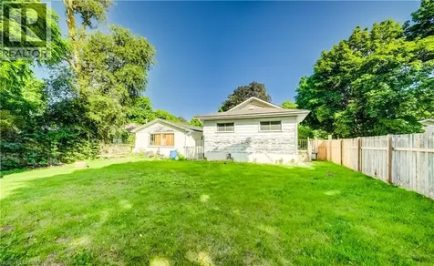 111 Pinewood Avenue Cambridge ON N3H 2M3