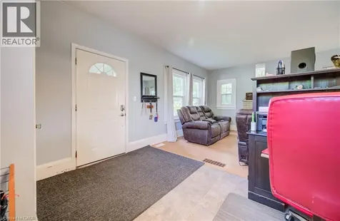 111 Pinewood Avenue Cambridge ON N3H 2M3