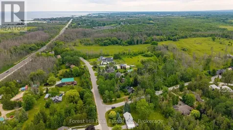 23 Silver Creek Drive Collingwood ON L9Y 4W8