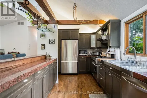 23 Silver Creek Drive Collingwood ON L9Y 4W8