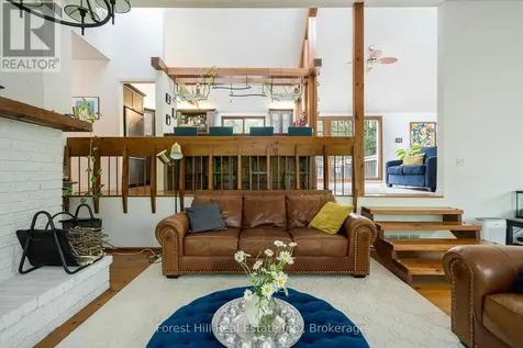 23 Silver Creek Drive Collingwood ON L9Y 4W8