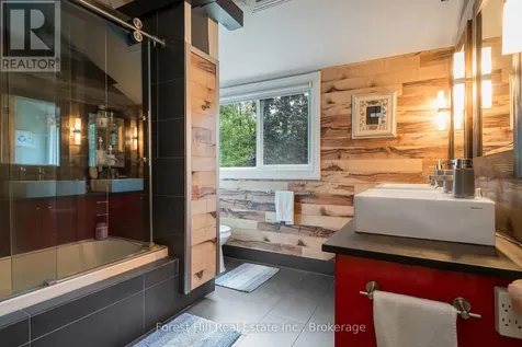 23 Silver Creek Drive Collingwood ON L9Y 4W8
