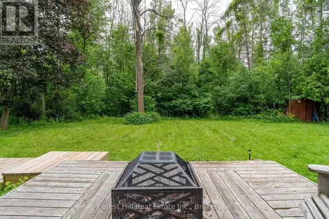 23 Silver Creek Drive Collingwood ON L9Y 4W8