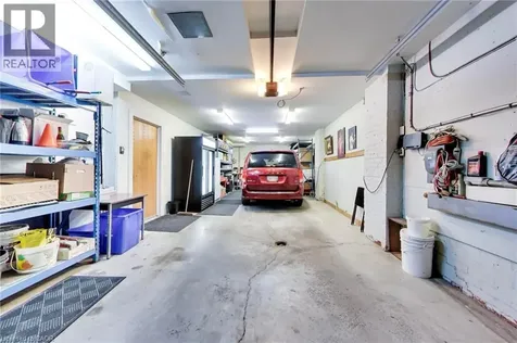 196 Grant Avenue Hamilton ON L8N 2Y2