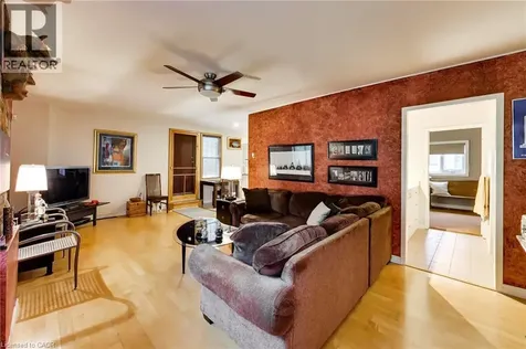 196 Grant Avenue Hamilton ON L8N 2Y2