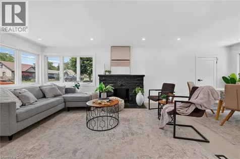 124 Corman Avenue Stoney Creek ON L8G 3W4