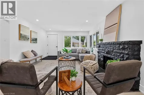 124 Corman Avenue Stoney Creek ON L8G 3W4