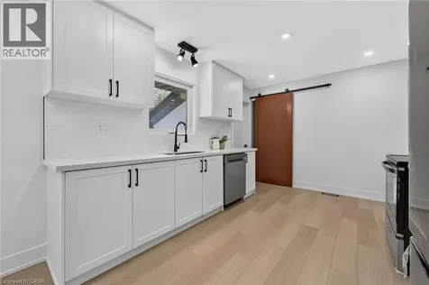 124 Corman Avenue Stoney Creek ON L8G 3W4