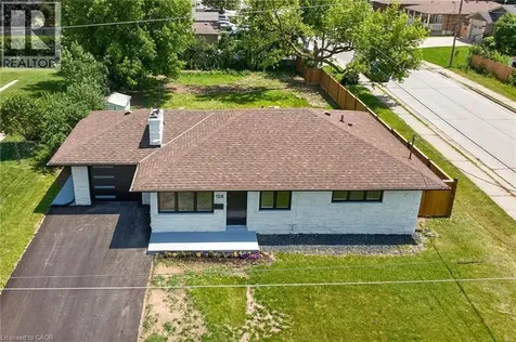 124 Corman Avenue Stoney Creek ON L8G 3W4