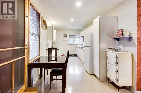 196 Grant Avenue Hamilton ON L8N 2Y2