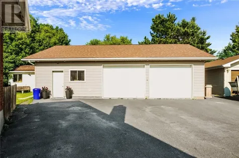 1598 Gary Avenue Sudbury ON P3A 4G4