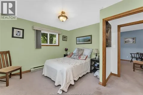 1824 Erie Avenue Amherstburg ON N9V 2Y8