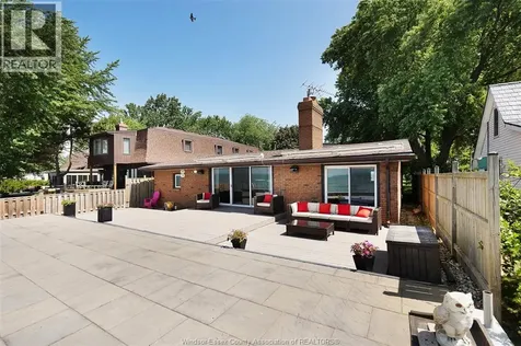 1824 Erie Avenue Amherstburg ON N9V 2Y8
