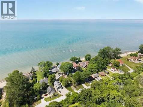1824 Erie Avenue Amherstburg ON N9V 2Y8