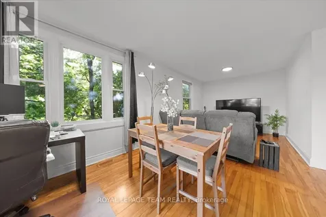 331 Beechgrove Avenue Ottawa ON K1Z 6R4