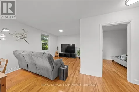 331 Beechgrove Avenue Ottawa ON K1Z 6R4