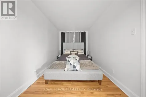 331 Beechgrove Avenue Ottawa ON K1Z 6R4